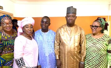 Charles Wright rencontre la coalition « genre et équité » et prend des engagements