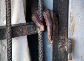 Urgent : des hommes armés exfiltrent Pivi , Moussa Thiègboro Camara y compris Dadis Camara détenus de la maison centrale