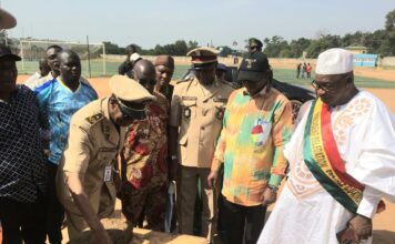 Kindia : Les autorités locales posent la première pierre de rénovation du stade Fode Fissa