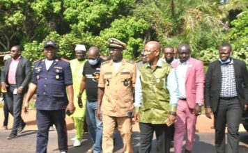 Le Garde des Sceaux visite la maison centrale de Boké : promesses d’amélioration