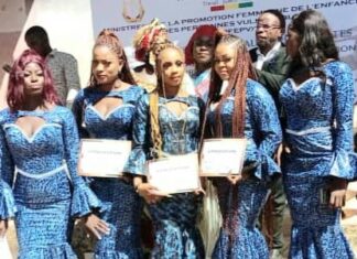 Formation professionnelle : 23 jeunes filles du CAEF de la préfecture de Boké reçoivent leurs attestations de fin de formation