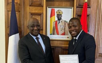 Guinée : Le Chef du Protocole de la Cour Suprême, Ahmed Sékou Camara se Perfectionne en « Média et Diplomatie »