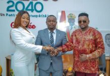 Azaya appelle à la paix et soutient Djelikaba BINTOU en achetant 200 tickets pour son concert