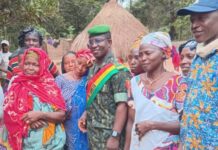 Boffa: Le sous-préfet de Tamita en tournée de sensibilisation dans ses districts