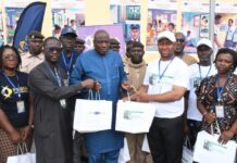 Santé et dignité : des kits hygiéniques offerts aux femmes détenues de la Maison centrale de Conakry