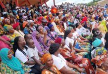 Sangarédi: Le Ministre Savané accueilli par une Marée humaine en faveur de OUI
