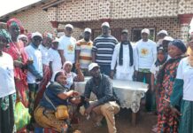 Boké-Humanitaire: Le DG de l’ARSJPA fait don de forages aux populations de la Commune urbaine