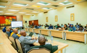 Statut des magistrats : cadres de la Justice et conseillers nationaux examinent un projet de loi clé