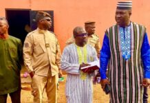 Justice et droits humains : le procureur général Marwane Baldé en visite inopinée à la maison centrale de Kankan