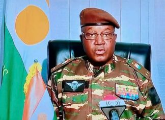 Frappes sur l’aéroport de Niamey : le flou persiste malgré le retour au calme