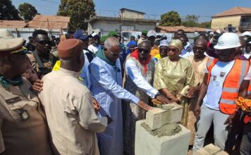 Boké-Infrastructures: Le PM lance les travaux de reconstruction de la Cité administrative