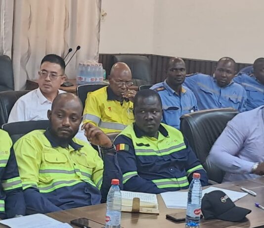 Boké : le gouverneur et les sociétés minières renforcent la concertation pour préserver le climat de paix