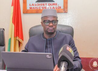 Justice guinéenne : le Garde des Sceaux appelle à l’exemplarité et à la responsabilité au Tribunal de Kaloum
