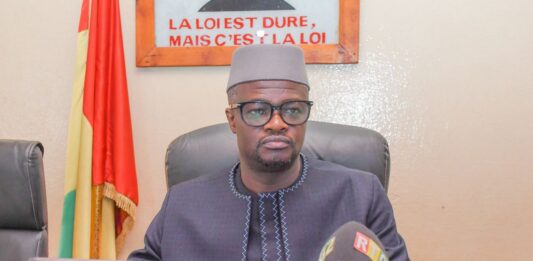 Justice guinéenne : le Garde des Sceaux appelle à l’exemplarité et à la responsabilité au Tribunal de Kaloum