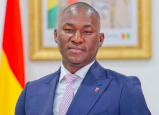 Dernière minute : l’ex-directeur de la communication présidentielle Moussa Condé reconnaît des fautes après son limogeage