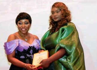 Guinée : une Avocate générale honorée au Salon de l’entrepreneuriat féminin et au Gala des 100 femmes dynamiques