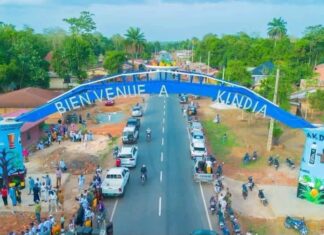 Kindia affirme son identité avec l’inauguration de son tout premier arc de bienvenue