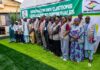 Élections législatives et communales : le chef de la mission de la CEDEAO visite plusieurs bureaux de vote à Conakry