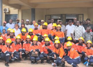 Boké-Emploi : le Cabinet de Formation et d’Expertise Minière (CFEM) lance une formation de 30 jeunes à la conduite de chargeurs et de camions