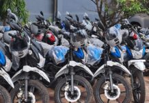 Boké : la DGE dote les chefs de services communaux des élections de 37 motos neuves