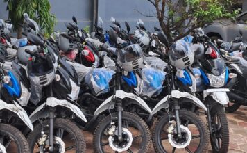 Boké : la DGE dote les chefs de services communaux des élections de 37 motos neuves