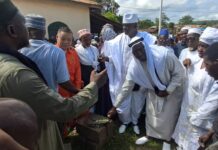 Boké : UMS, aux côtés du Consortium SMB-Winning et d’AMC, mobilise plus d’un milliard de GNF pour la reconstruction de la mosquée de Hamdallaye à Tanènè