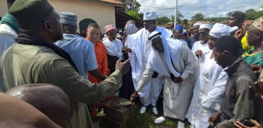 Boké : UMS, aux côtés du Consortium SMB-Winning et d’AMC, mobilise plus d’un milliard de GNF pour la reconstruction de la mosquée de Hamdallaye à Tanènè