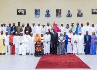 Fin de mission pour les conseillers du CNT : le Président Mamadi Doumbouya salue leur contribution à la Transition