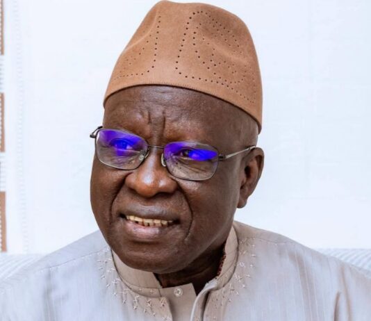 Guinée : Sékou Koureissy Condé appelle à « cimenter la victoire historique » par la paix et la cohésion nationale