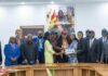 Mines : la Guinée signe la première convention minière de Nimba Mining Company, une société entièrement détenue par l’État
