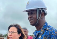 Boffa : le préfet Mamadou Ciré Bah inspecte les travaux de la raffinerie de la SPIC et le chantier de délocalisation du village impacté