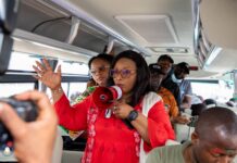 Éboulement de la décharge de Dar-es-Salam : la ministre Camara Djénabou Touré au chevet des sinistrés