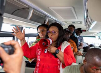 Éboulement de la décharge de Dar-es-Salam : la ministre Camara Djénabou Touré au chevet des sinistrés
