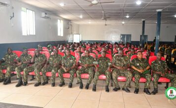 Forces armées guinéennes : l’État-major sensibilise les militaires aux risques liés aux réseaux sociaux