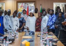 MATD : la ministre Camara Djenabou Touré reçoit les secrétaires généraux des communes de Conakry