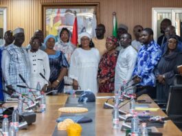 MATD : la ministre Camara Djenabou Touré reçoit les secrétaires généraux des communes de Conakry