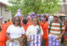 Soutien aux femmes détenues : le ministre de la Justice apporte une assistance aux maisons d’arrêt de Forécariah et Coyah