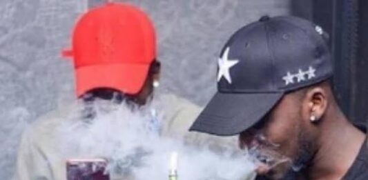 Conakry : la consommation de chicha chez les mineurs, un phénomène préoccupant de santé publique