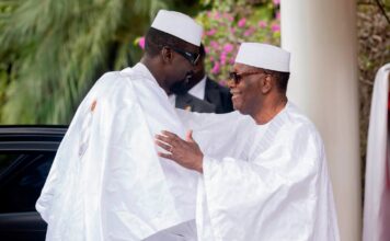 Coopération Côte d’Ivoire–Guinée : Alassane Ouattara et Mamadi Doumbouya réaffirment leur volonté de renforcer les relations bilatérales