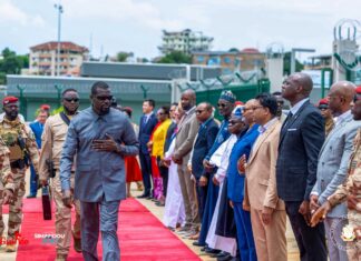 Après une visite d’État en Côte d’Ivoire, Mamadi Doumbouya regagne Conakry