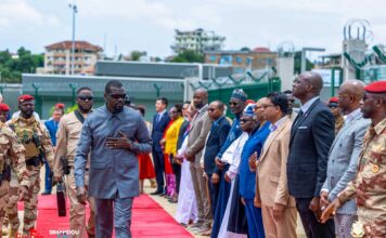 Après une visite d’État en Côte d’Ivoire, Mamadi Doumbouya regagne Conakry