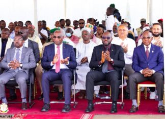 Sécurité alimentaire : le Premier ministre inaugure les entrepôts du Groupe Sawaba à Hamdallaye