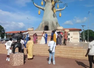 Kankan : des divergences autour de l’accès à la place des Martyrs et à la Maison des jeunes