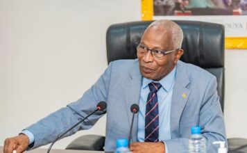 Capital humain et solidarité : Amadou Oury Bah préside la session de suivi du Pôle 4