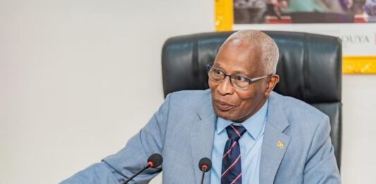 Capital humain et solidarité : Amadou Oury Bah préside la session de suivi du Pôle 4