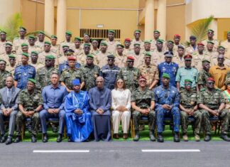 Guinée : le Premier ministre Amadou Oury Bah lance le stage de la première promotion de l’École de guerre