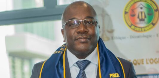 Côte d’Ivoire : Me Amouyé Ahoua Olivier, un greffier récompensé pour son excellence et son esprit d’innovation