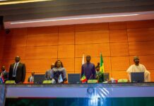 LE PRÉSIDENT EN EXERCICE DE LA CONFÉRENCE DES CHEFS D’ÉTAT ET DE GOUVERNEMENT DE LA CEDEAO EFFECTUE UNE VISITE AU PARLEMENT DE LA CEDEAO