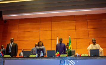 LE PRÉSIDENT EN EXERCICE DE LA CONFÉRENCE DES CHEFS D’ÉTAT ET DE GOUVERNEMENT DE LA CEDEAO EFFECTUE UNE VISITE AU PARLEMENT DE LA CEDEAO