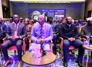 Guinée : le Premier ministre Amadou Oury Bah plaide pour une administration modernisée par l’intelligence artificielle